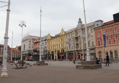 Trg bana J. Jelačića_result